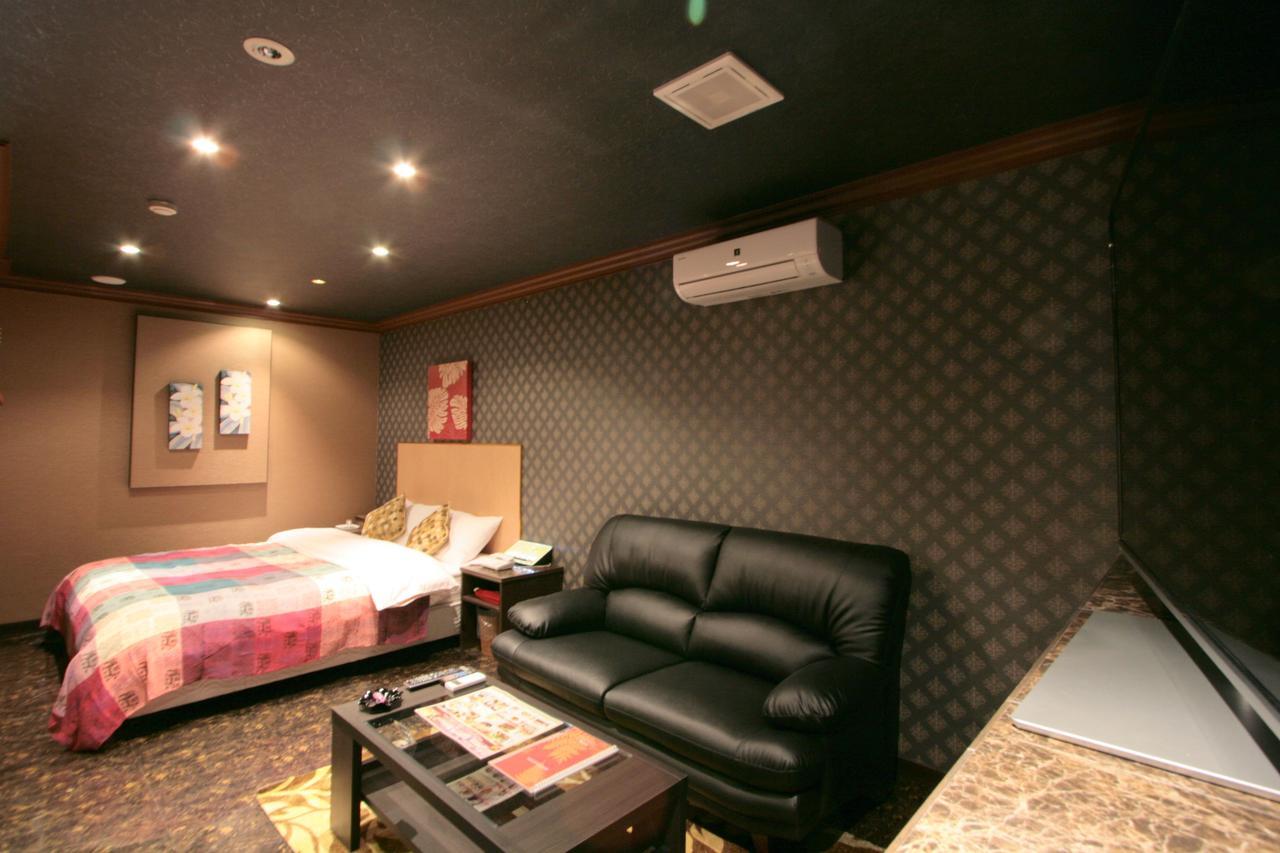 Sari Seki Inter (Adults Only) Hotell Kameyama Exteriör bild