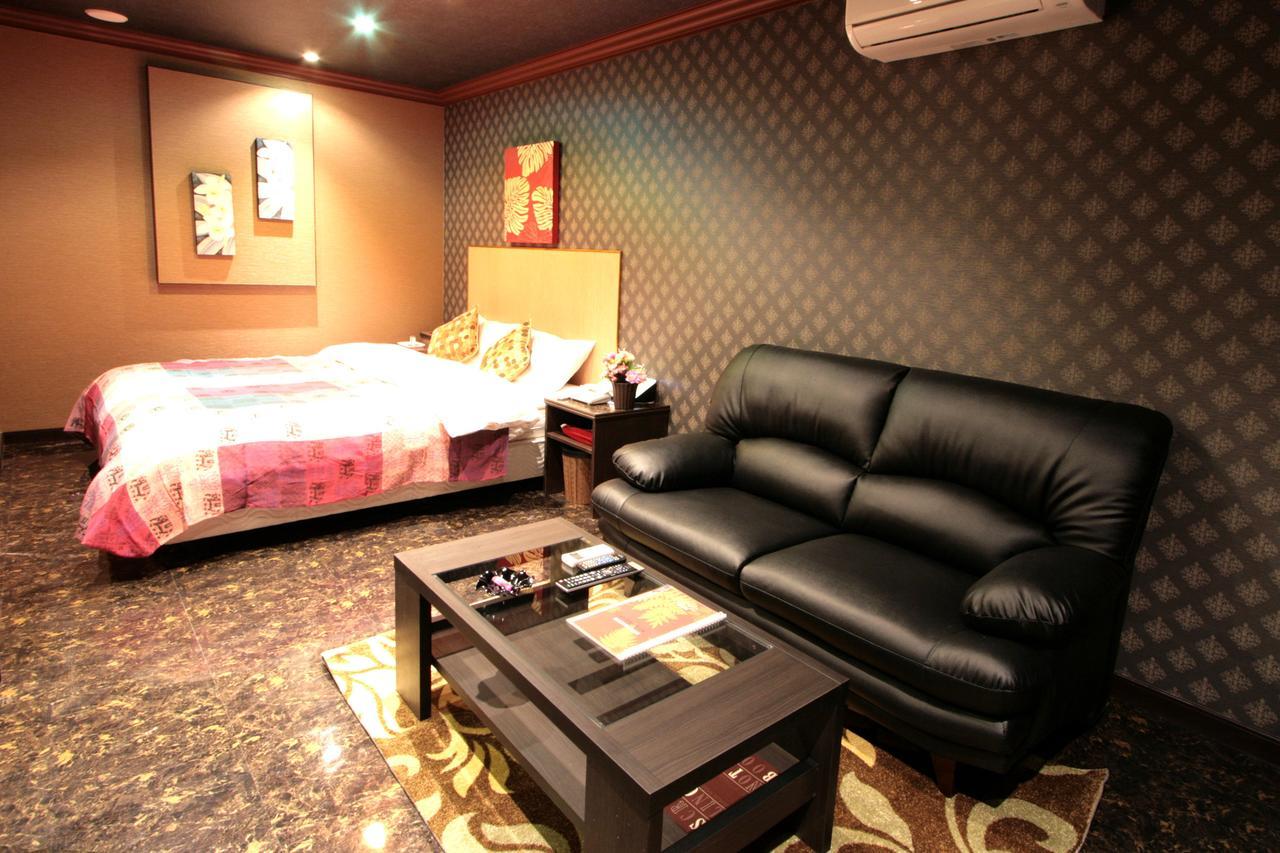 Sari Seki Inter (Adults Only) Hotell Kameyama Exteriör bild